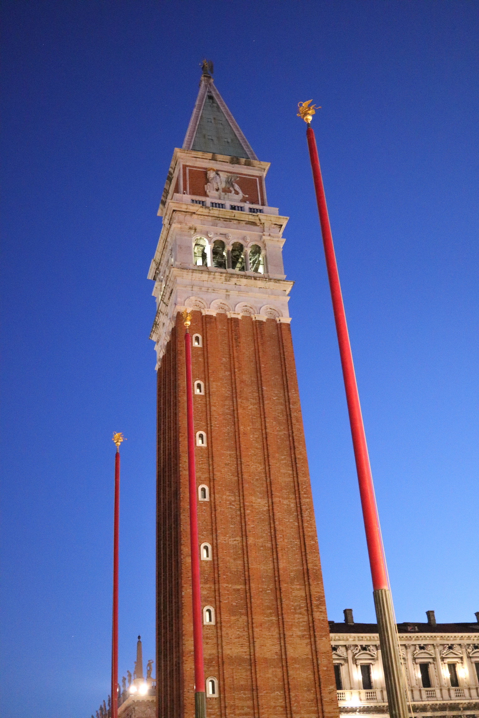 3940AB5A-CAC3-4725-A8A7-FDB23287F802