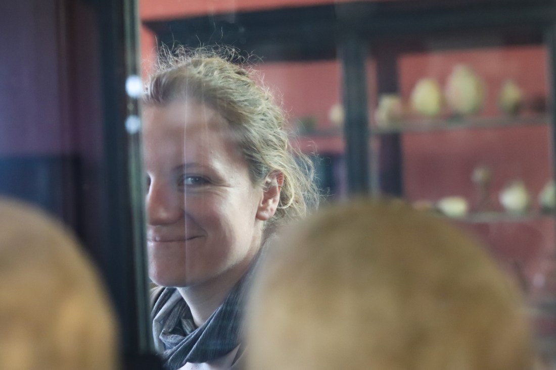 9B89671A-9EE8-4C21-83A4-5B8851270B50